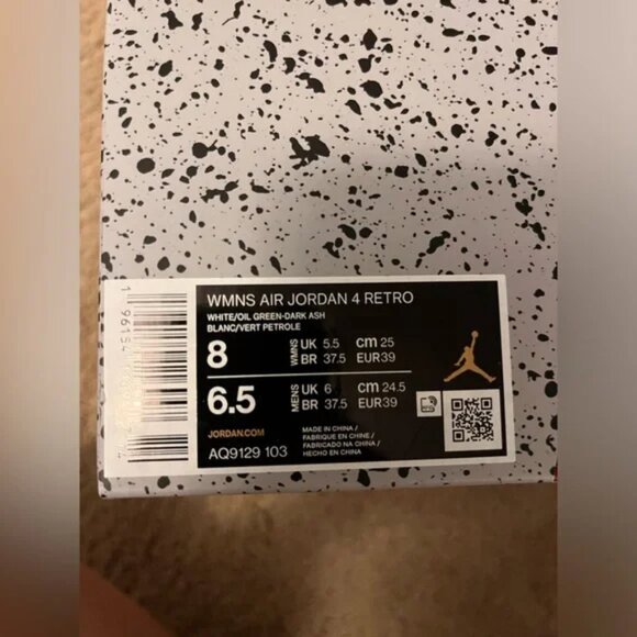 Jordan 4 Retro Seafoam Women’s size 8 - Picture 4 of 5